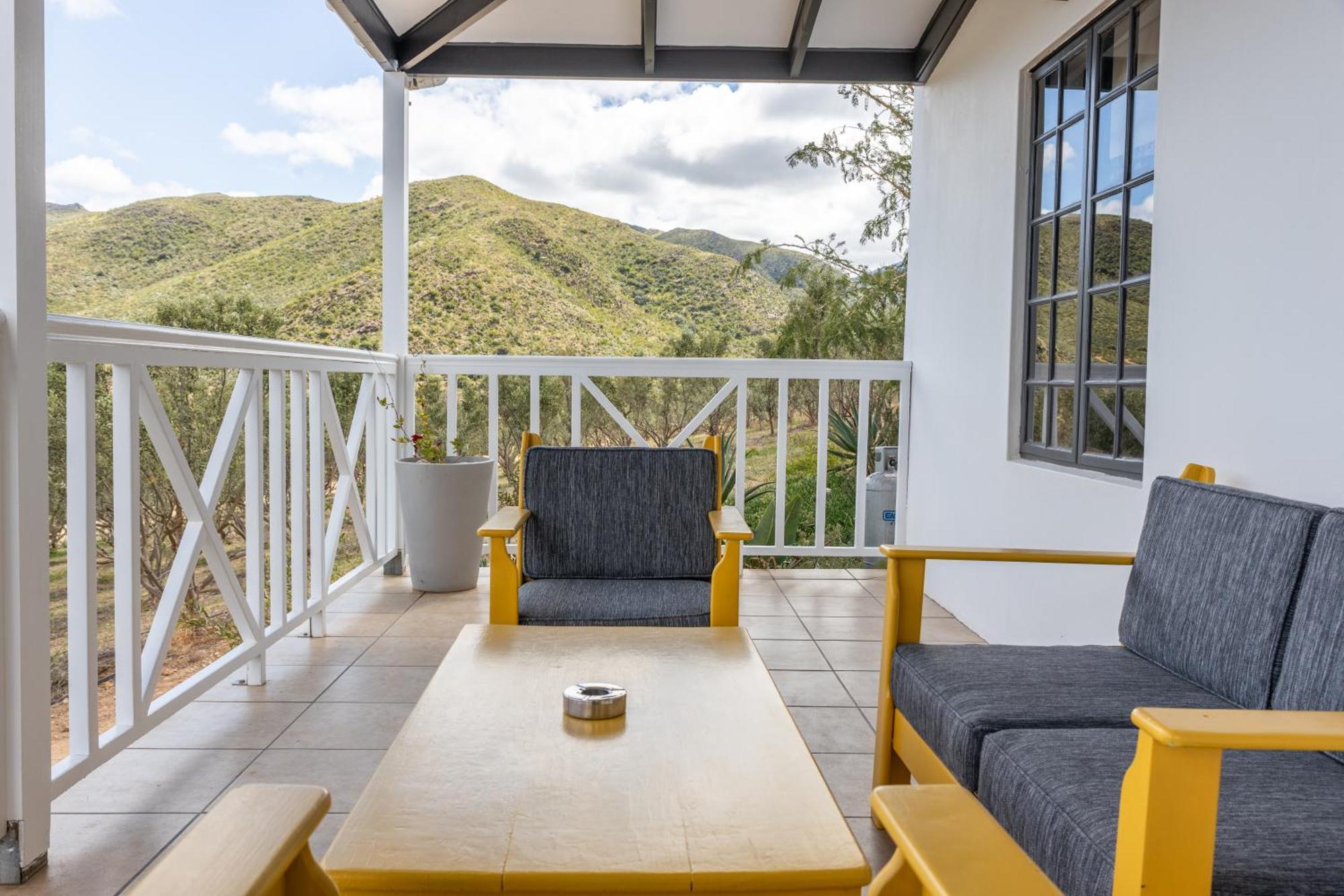Orange Grove Villa Robertson Exterior photo