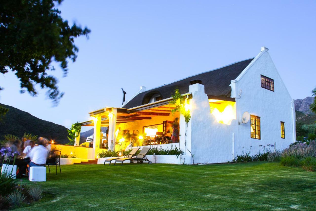 Orange Grove Villa Robertson Exterior photo